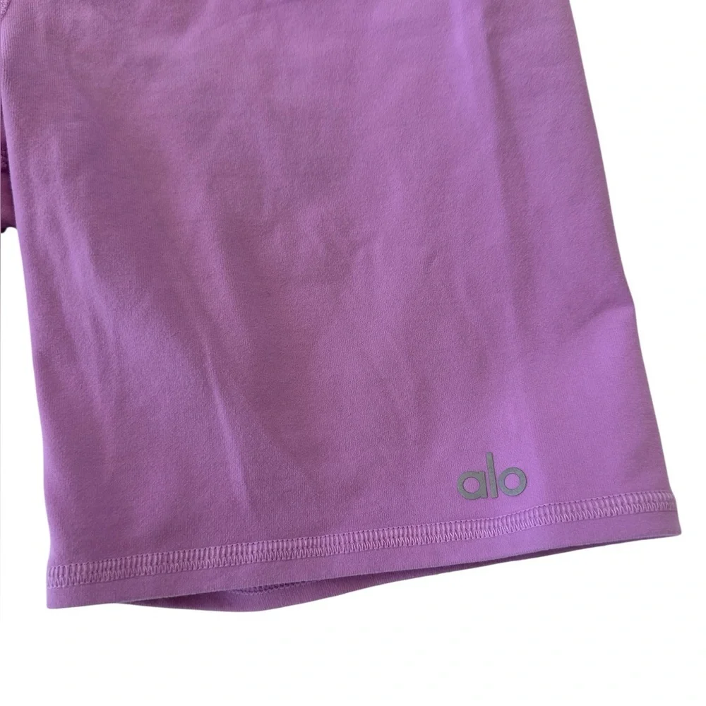 Alo Yoga Airbrush Short in Orchid
